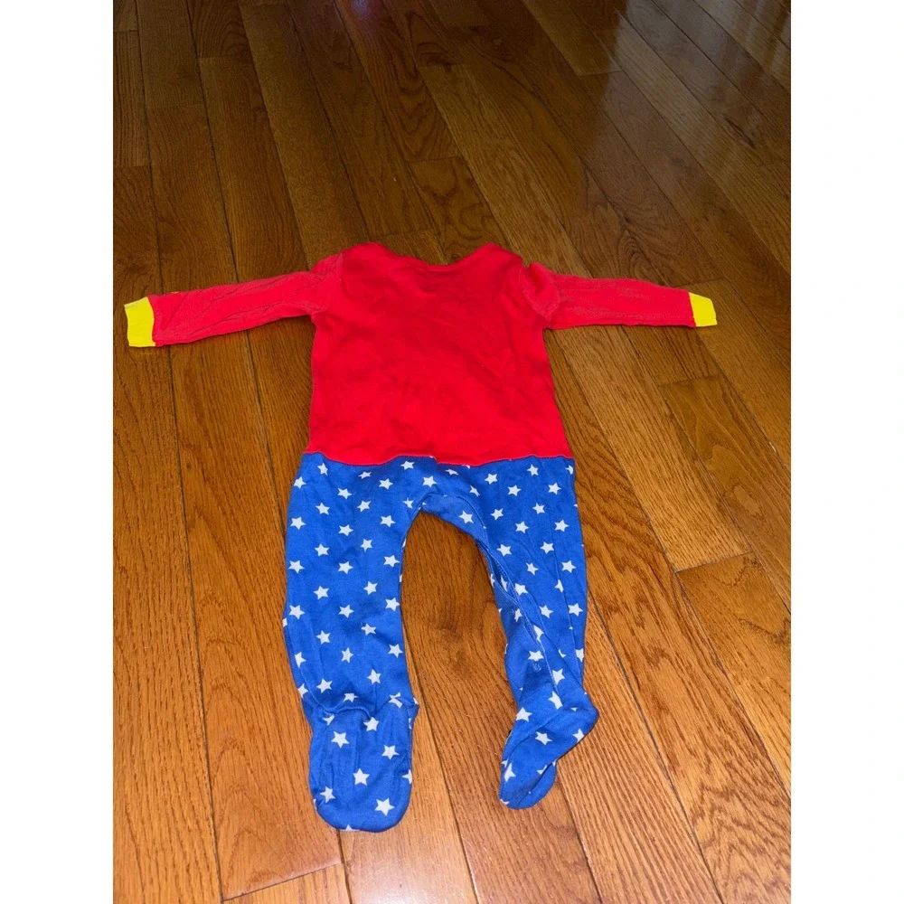 Wonder Woman Baby Girl Footed Sleepsuit Pajamas Red Blue Stars 6-9 Months